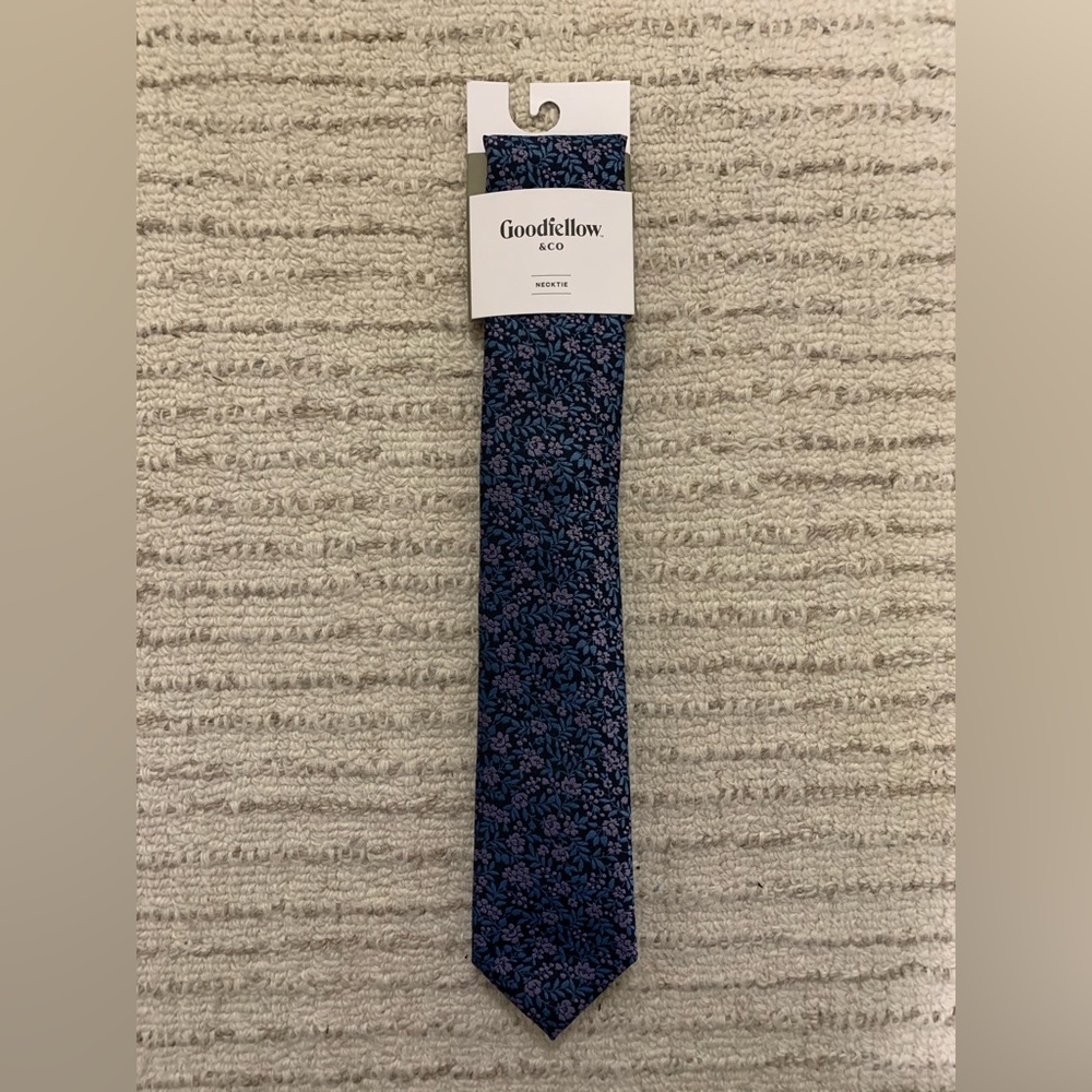 Men’s tie